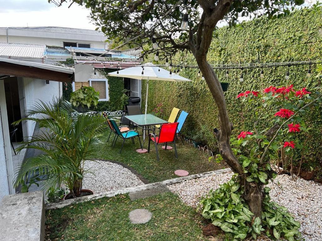 Bed and Breakfast Corazon Sabana Сан-Хосе Екстер'єр фото