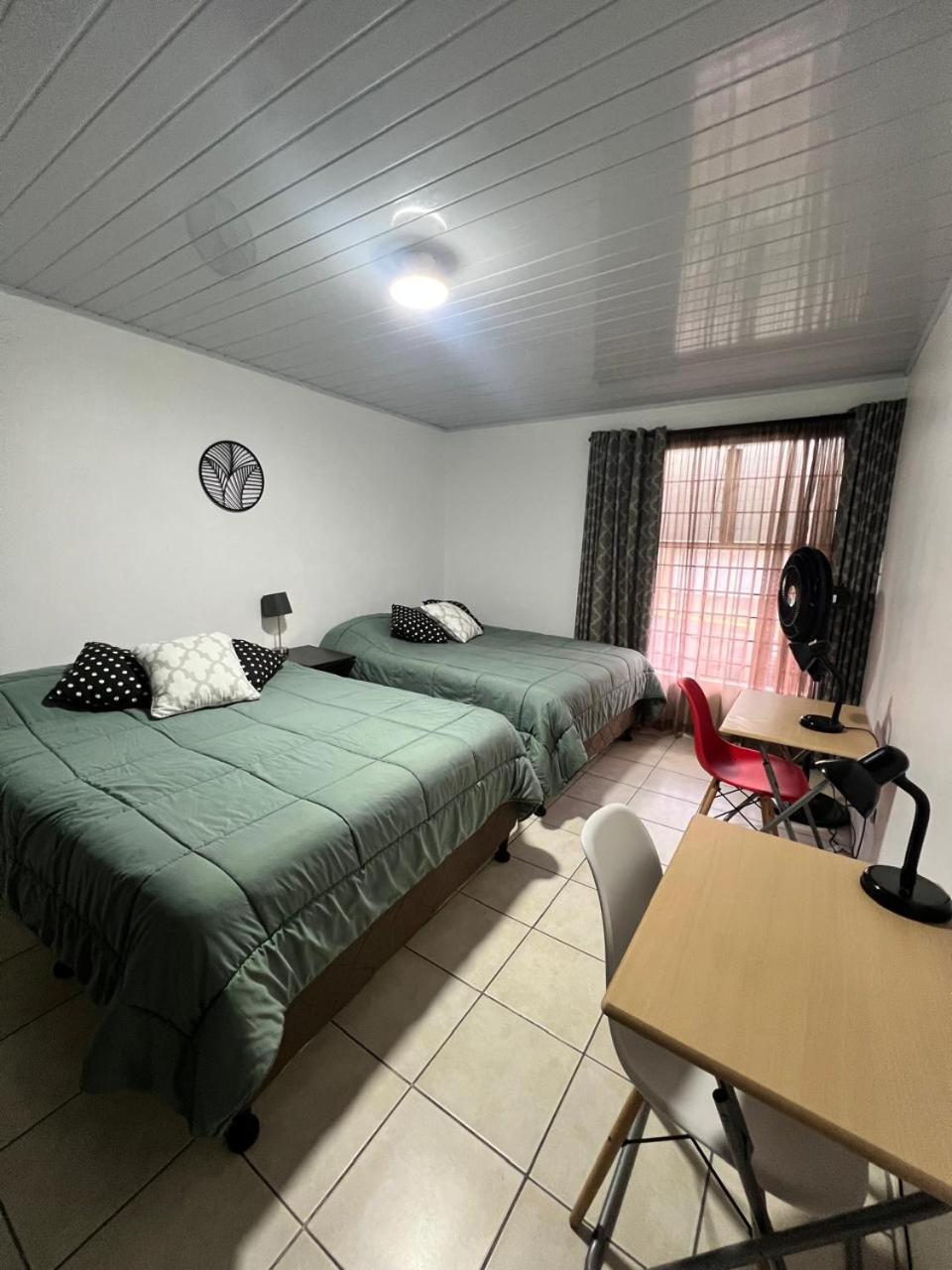 Bed and Breakfast Corazon Sabana Сан-Хосе Екстер'єр фото